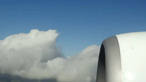 Airplane fly Видео 143354670