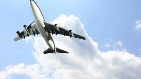 Airplane flying 動画素材 8519887