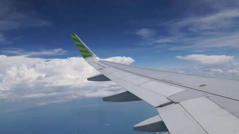 An airplane flying in the sky Video stock 284406586
