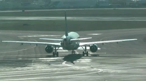Airplane going to the runway Stock-Footage 8995282