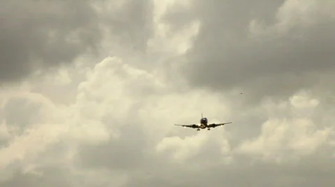 Airplane landing Stock Footage 685811