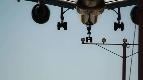 Airplane Landing 動画素材 5503973