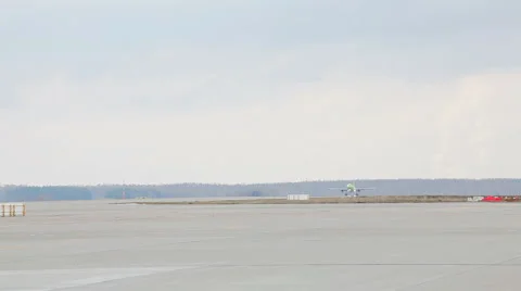 Airplane landing 库存影片 6578378