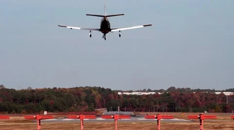 Airplane Landing Stock-Footage 8953554