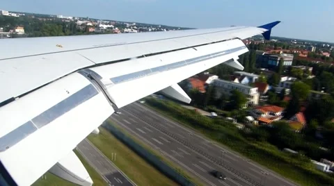 Airplane landing Video stock 42219617