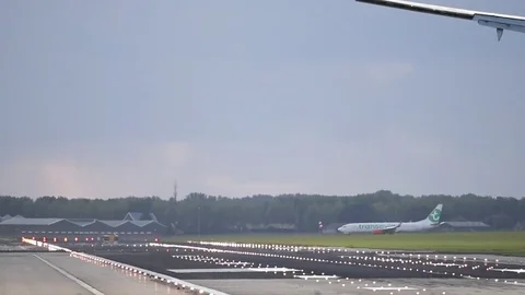 Airplane landing Stock Footage 84790238