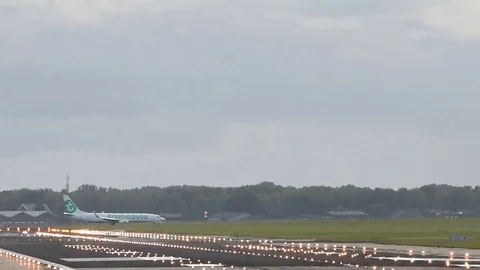 Airplane landing Stock Footage 84790318