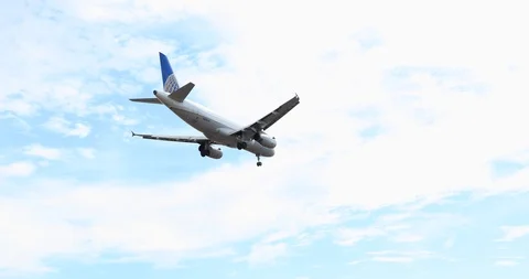 Airplane Landing Vídeo Stock 97858154