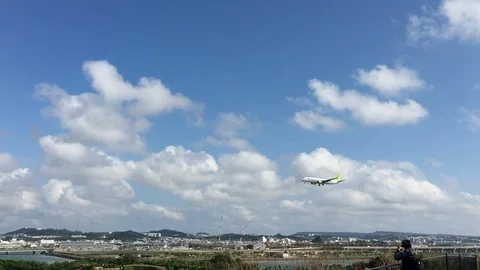Airplane landing Stock Footage 127558855