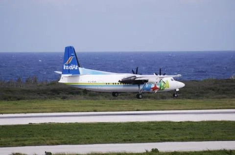 Airplane landing Stock Photos