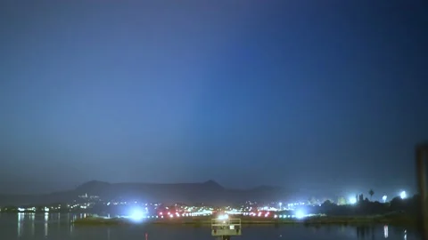 Airplane landing wwide angle Vidéo 207413444
