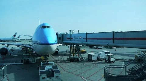 Airplane Loading Dock Vidéo 57222822