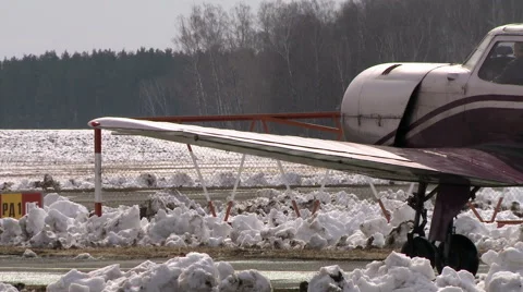 Airplane moving on a runway. Stock Footage 67868419