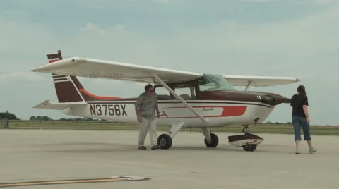 Airplane Push to Hangar Video stock 46484917