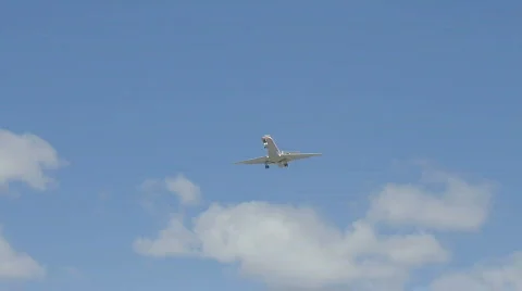 Airplane Roars Overhead 3 HD Stock Footage 701381