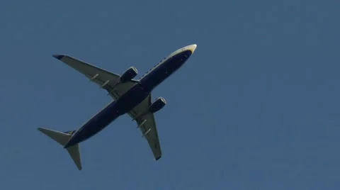 Airplane ryanair 02 Video stock 11051978