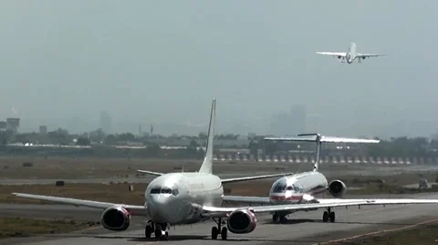 Airplane Take-Off 스톡 동영상 11110004