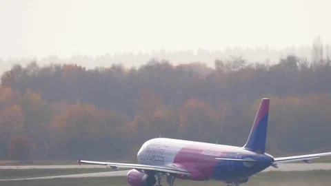 Airplane take off Stock Footage 84425649