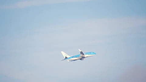 Airplane take off Stock Footage 88885690