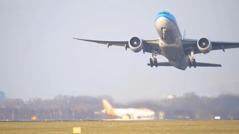 Airplane take off Stock Footage 88889012