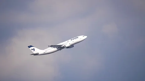 Airplane take off Stock Footage 89044850