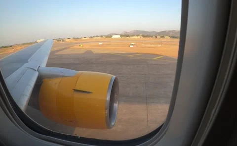 Airplane take off view through the window Video stock 161220108