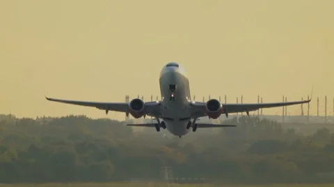 Airplane takes off from the runway Stock Footage 129146908