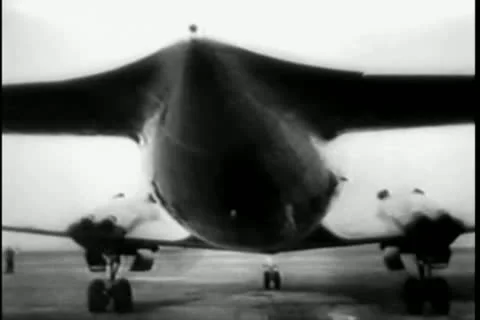 Airplane taking off and flying over city 動画素材 11353546