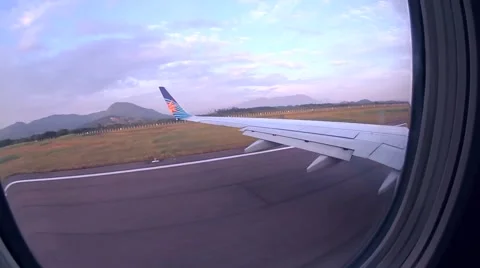 Airplane taking of Stock-Footage 46970519