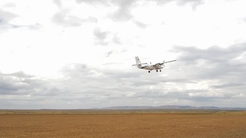 Airplane taking off Stock Footage 87447800