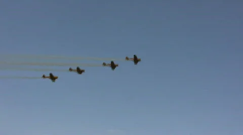 Airplanes in formation Stock Footage 203788