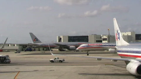 Airport Acitivity 库存影片 268587