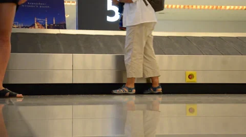 Airport Carousel 2. Stock Footage 32723906