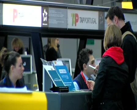 Airport check in Stock Footage 514367