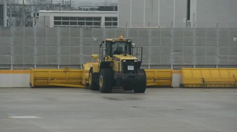 Airport crew preparing for deicing of plane Stock Footage 10806757