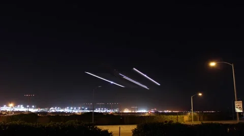 Airport At Night 動画素材 5902562
