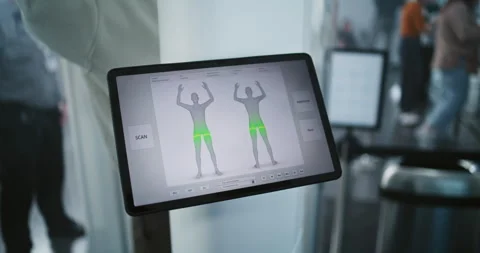 Airport Security Checkpoint: Tablet Computer Screen Showing Software for Stock-Footage 306651082