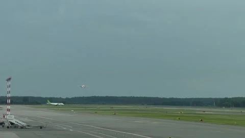 Airport3 库存影片 340562153