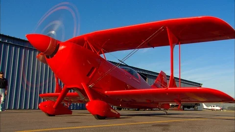 Airshow BiPlane Start Up 스톡 동영상 86832196