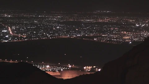 Al Ain by night from the mountain 動画素材 119087110