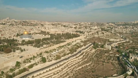 Al-Aqsa Mosque, also known as Al-Aqsa and Bayt al-Maqdis dome of the rock Vídeo Stock 83422703
