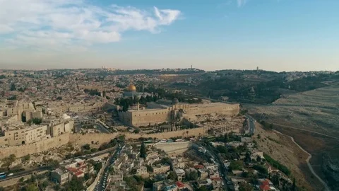 Al-Aqsa Mosque, also known as Al-Aqsa and Bayt al-Maqdis dome of the rock Vídeo Stock 83423441