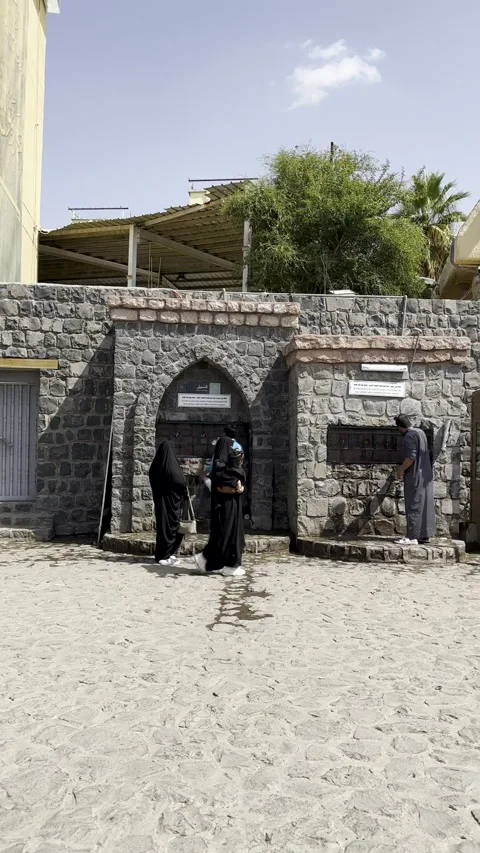 Al Ghars Well Ancient Stone Ruins and Islamic Architecture Vídeo Stock 326783128