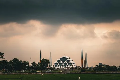 Al Jabbar Mosque Stock Photos