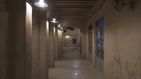 Al Seef Souk Dubai at Night – Peaceful Traditional Alleyway Scene Video stock 312980756