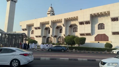 Al-Taneem Mosque (Aisha Mosque) Exterior Along Road in Mecca Saudi Arabia. Stock Footage 339278111