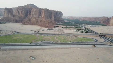 Al-Ula, Saudi Arabia. Overlooking the mountain valley landscale 動画素材 145489680