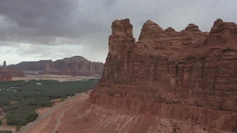 Al-Ula, Saudi Arabia. Overlooking the mountain valley landscale Video stock 145502804