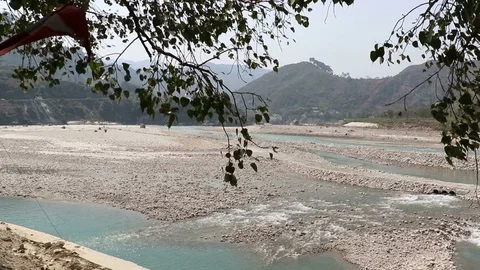 Alaknanda river in Uttarakhand 스톡 동영상 88231949