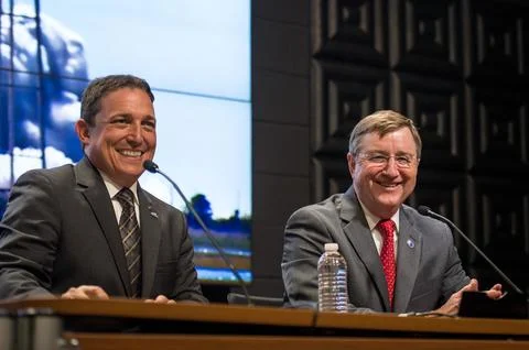 Alan Lindenmoyer, program manager, NASA's Commercial Crew and Cargo Program.. Fotos de archivo